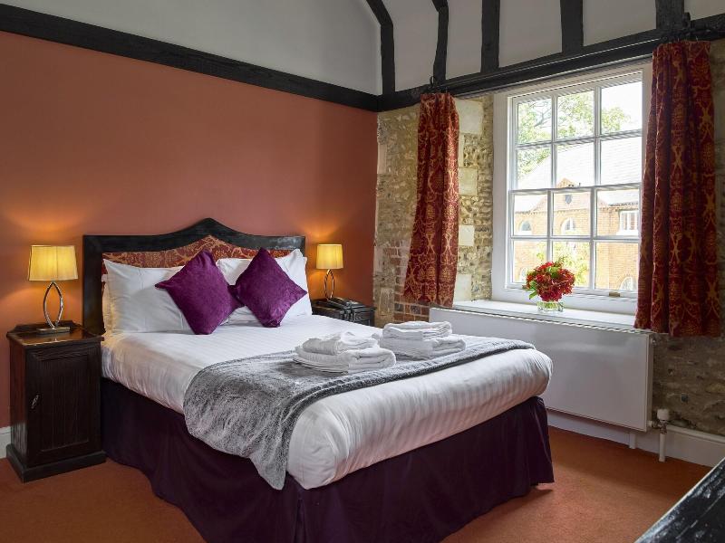 Hitchin Priory image