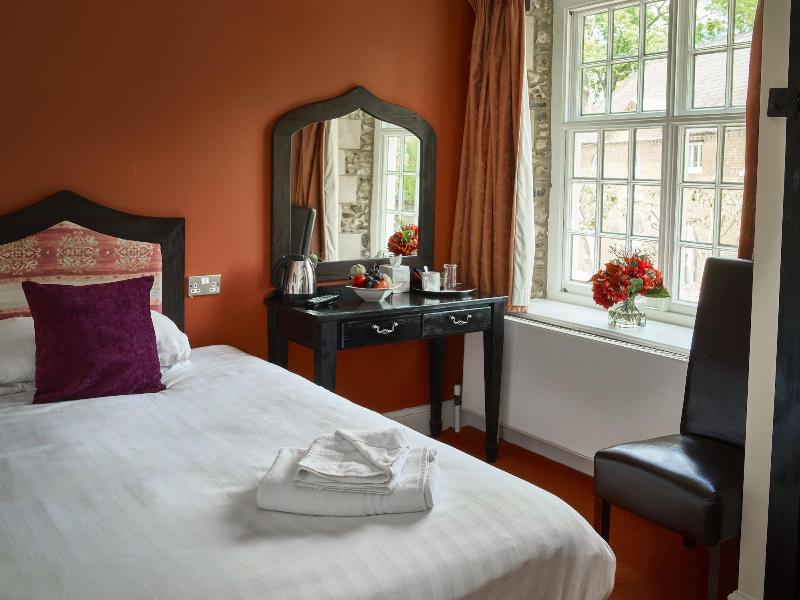 Hitchin Priory image