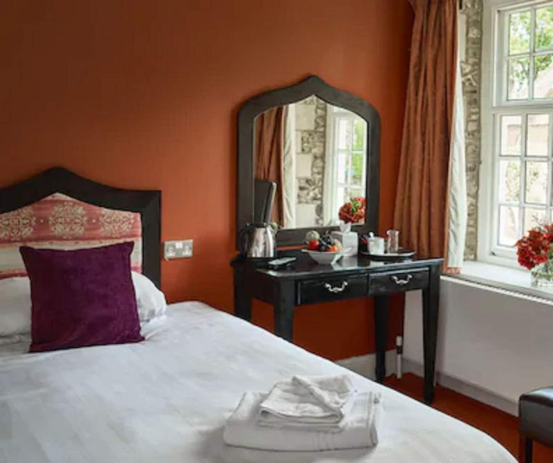 Hitchin Priory image