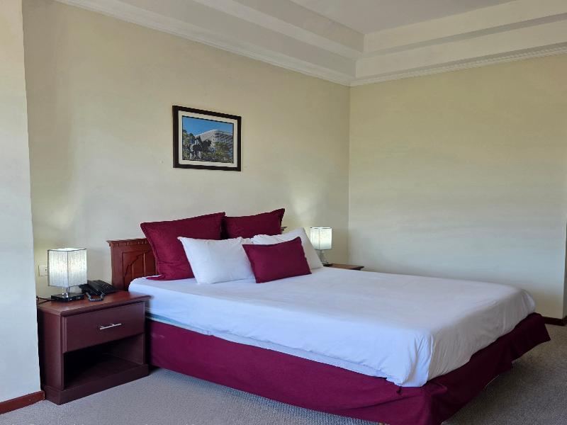 Hotel Capital 3