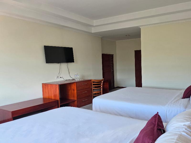 Hotel Capital 4