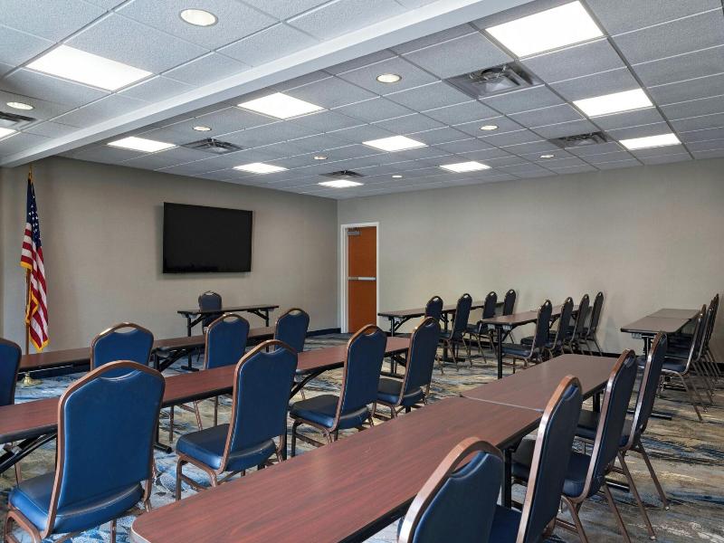 Fairfield Inn & Suites San Antonio Ne/Schertz image