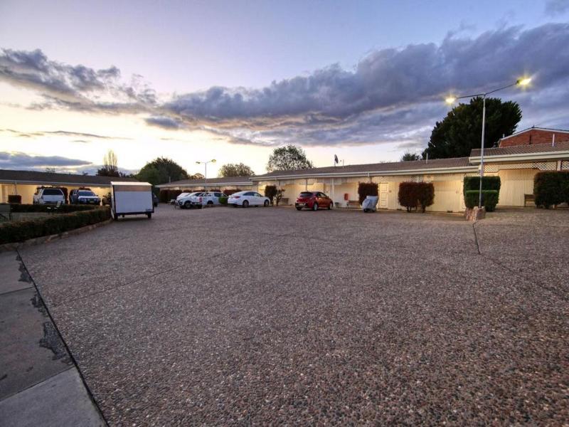 Sovereign Inn