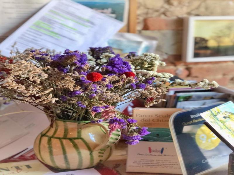 Casa Cernano Bed & Breakfast image
