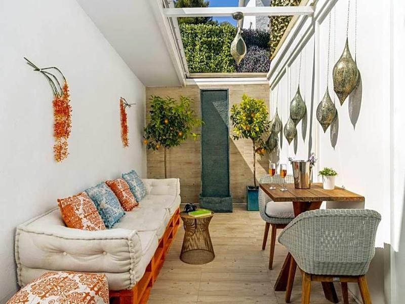 Antonio S House image