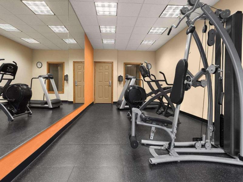 Country Inn & Suites by Radisson, Saraland, AL image