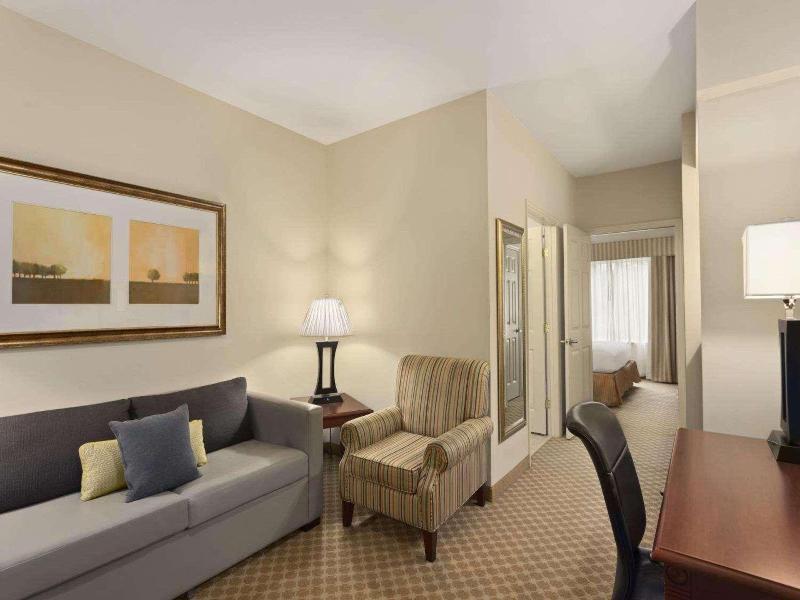 Country Inn & Suites by Radisson, Saraland, AL image