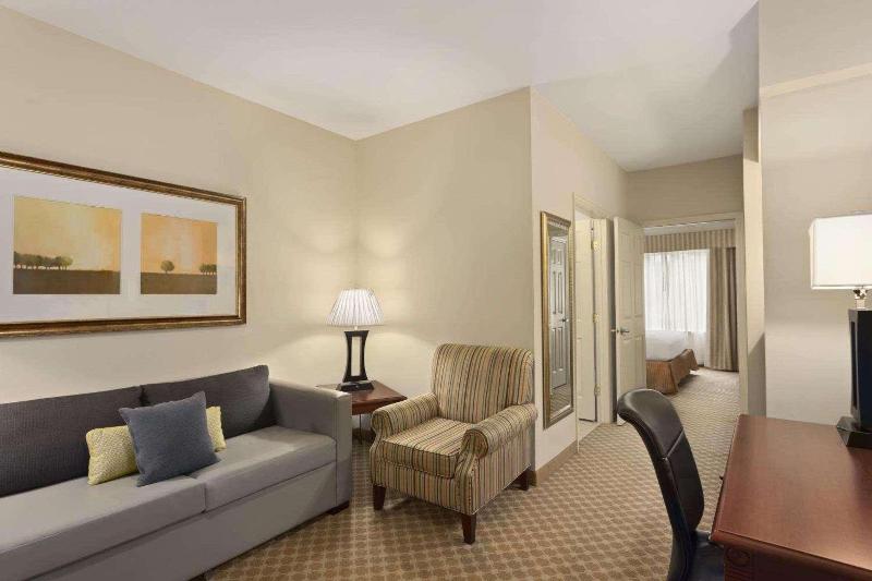 Country Inn & Suites by Radisson, Saraland, AL image