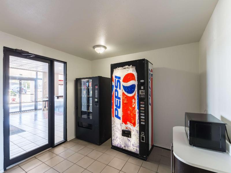 Motel 6 Stephenville image