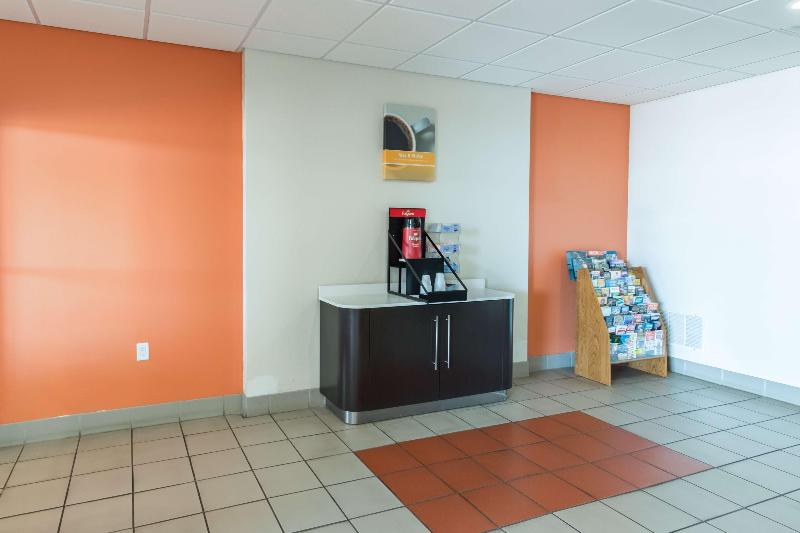 Motel 6 Stephenville image