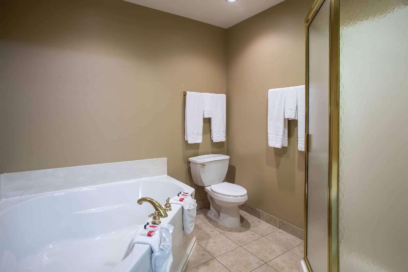 Super 8 By Wyndham Union image