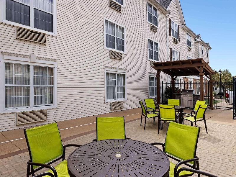 TownePlace Suites St. Louis Fenton image