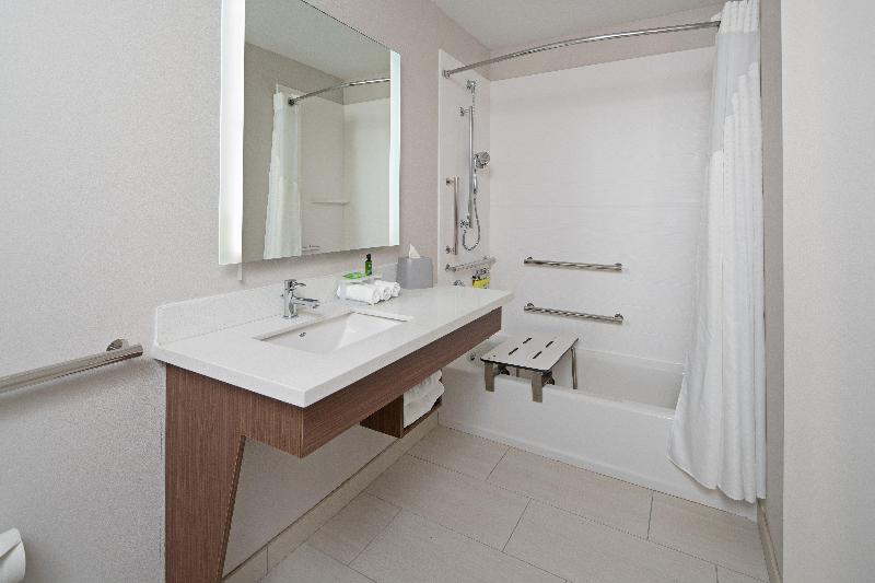 Holiday Inn Express Seattle SeaTac Airport photo 23