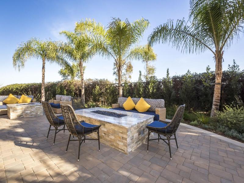 Carlsbad Seapointe Resort Condos image