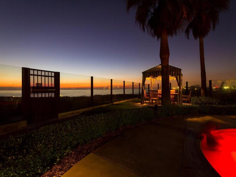 Carlsbad Seapointe Resort Condos image