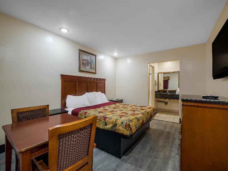 Americas Best Value Inn Redlands image