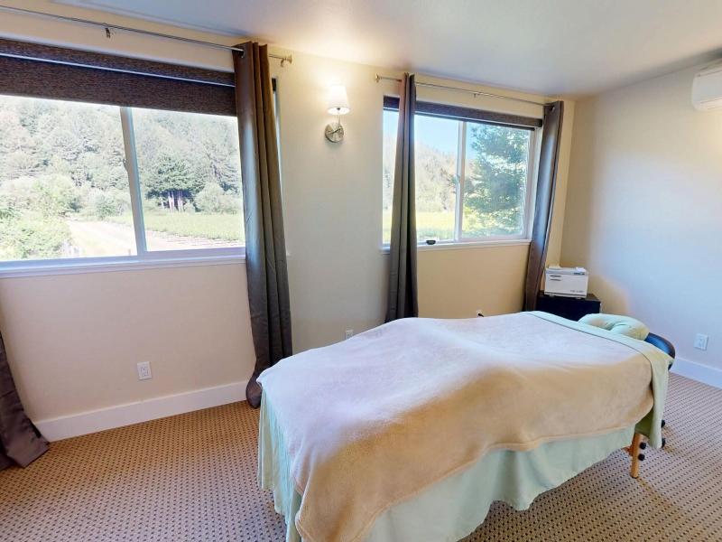 West Sonoma Inn & spa image