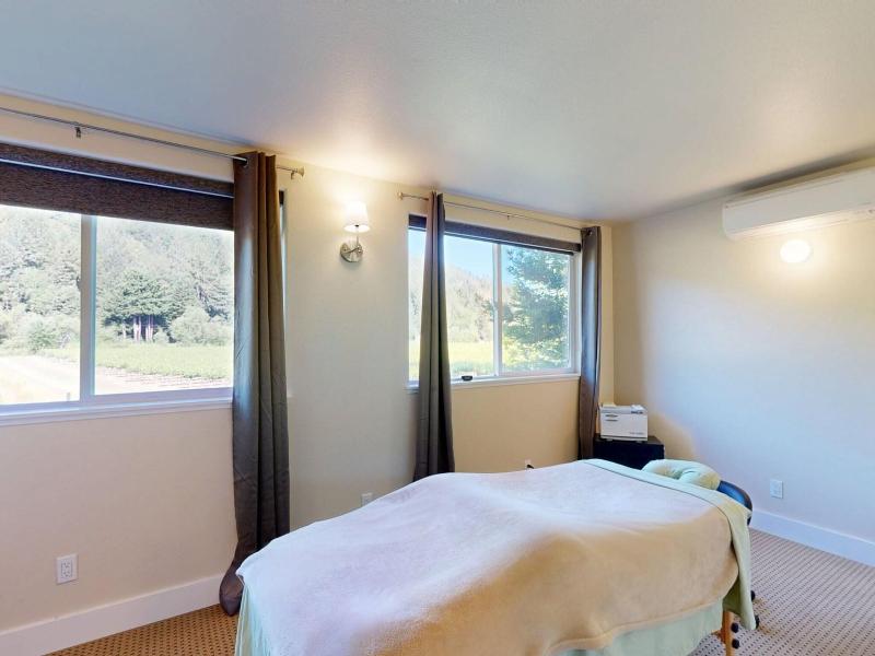 West Sonoma Inn & spa image