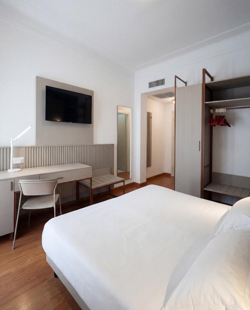 LVG Hotel Collection - Majestic image