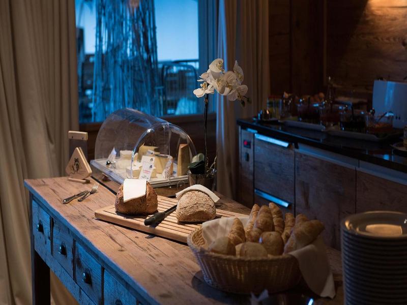 Garni Hotel des Alpes by Bruno Kernen image