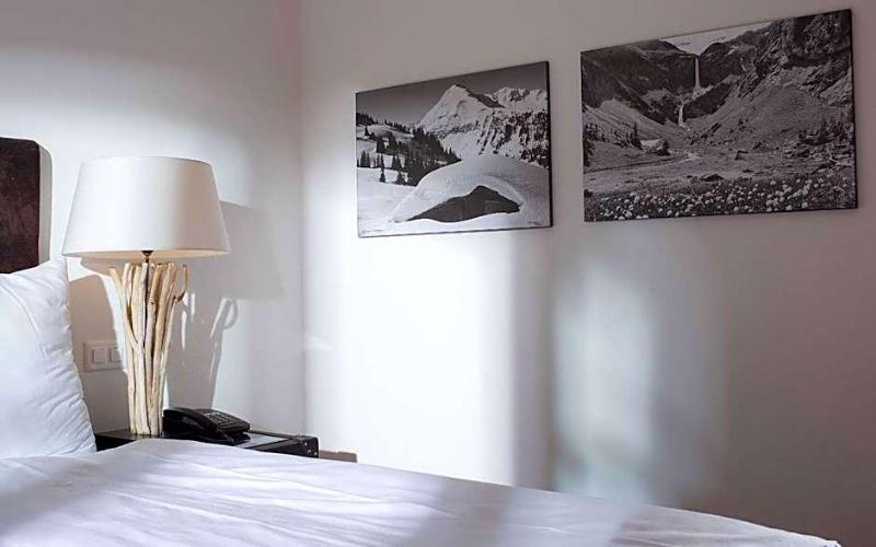 Garni Hotel des Alpes by Bruno Kernen image
