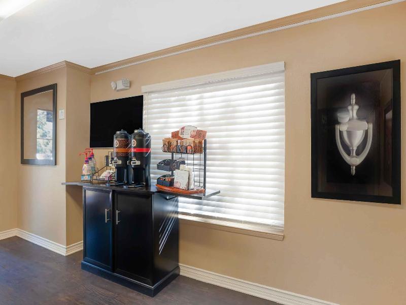 Extended Stay America - San Diego - Sorrento Mesa image