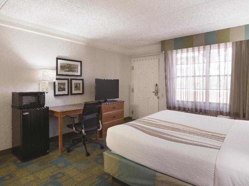 La Quinta Inn San Diego Chula Vista image