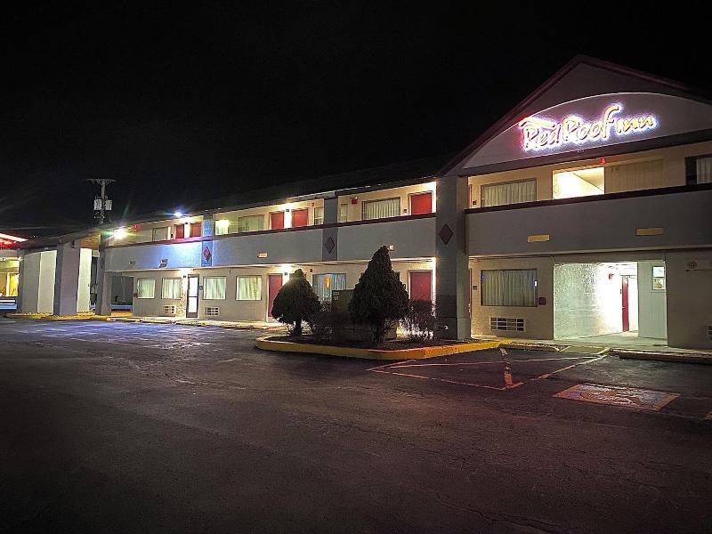 Days Inn by Wyndham Somerset image