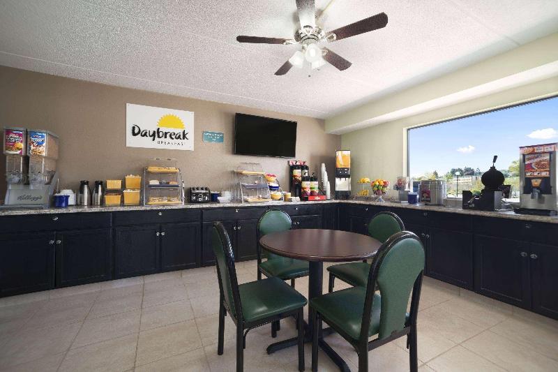 Days Inn by Wyndham Somerset image