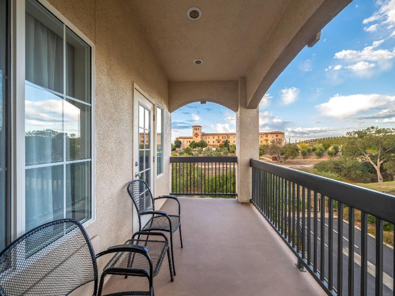 La Quinta Inn & Suites Paso Robles image