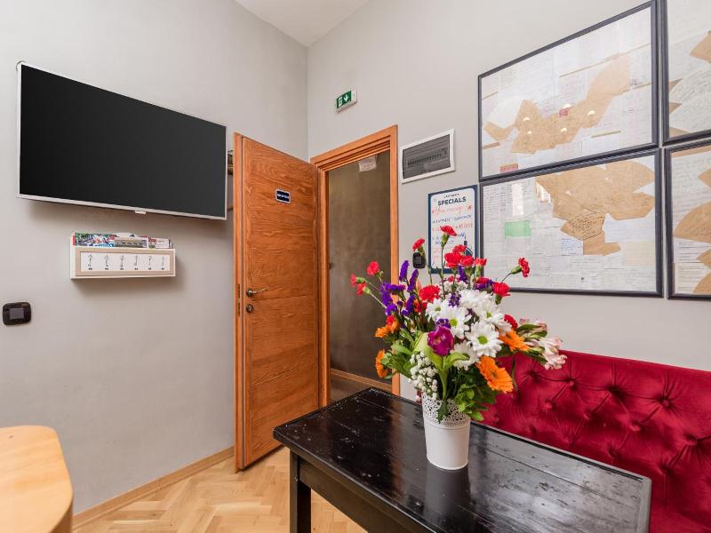 Captain's Apartment image
