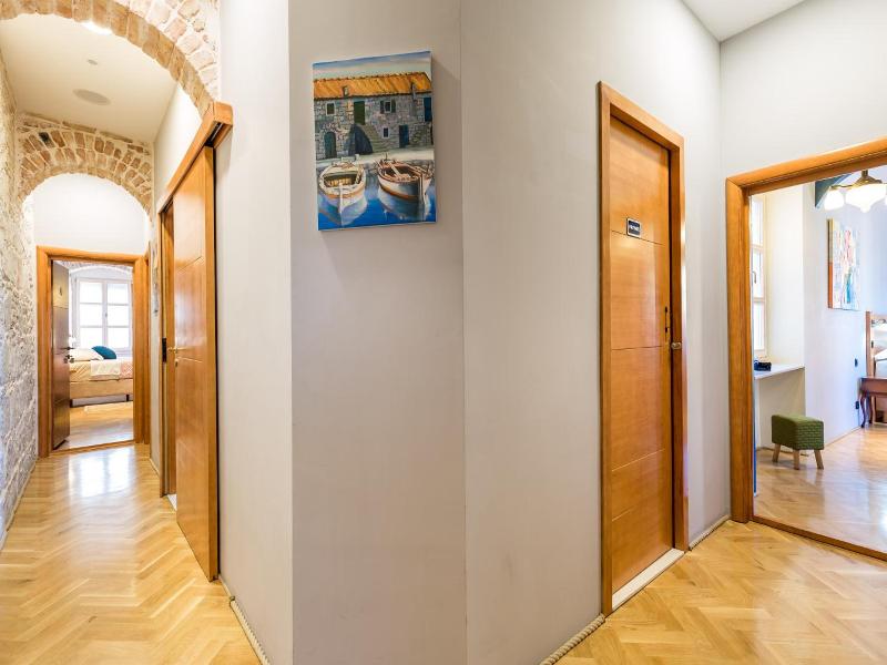 Captain's Apartment image
