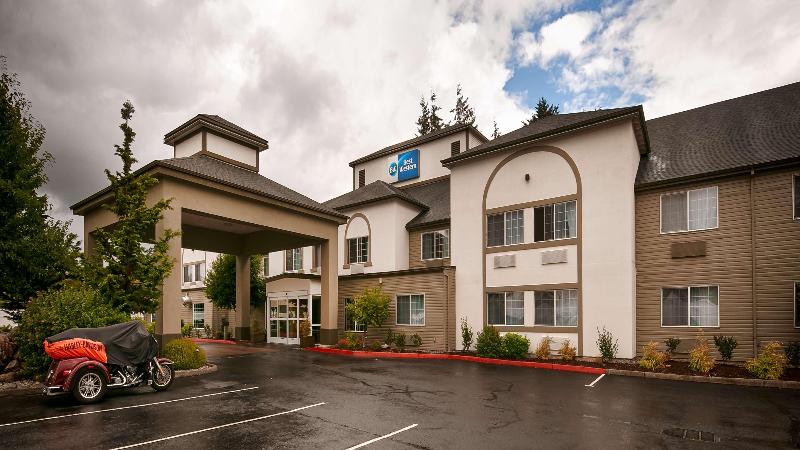 Best Western Woodland Inn image