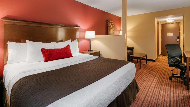 Best Western Woodland Inn image