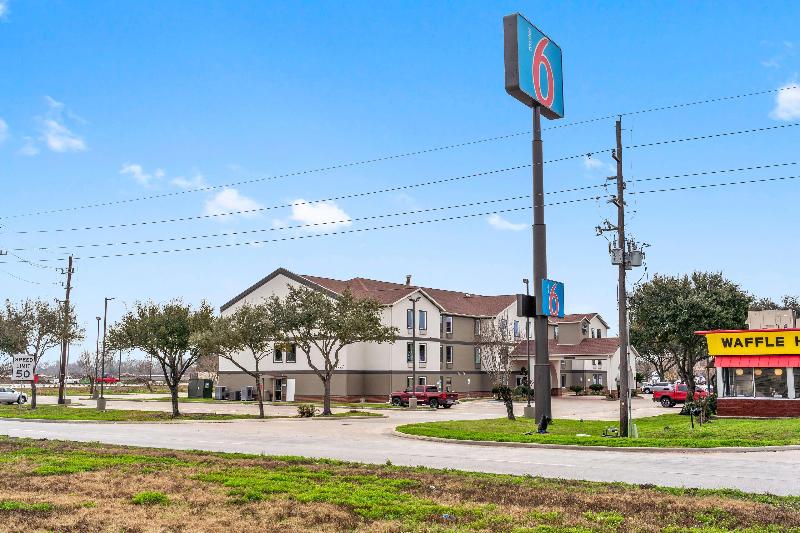 Motel 6 Rosenberg, TX 4617 image 6
