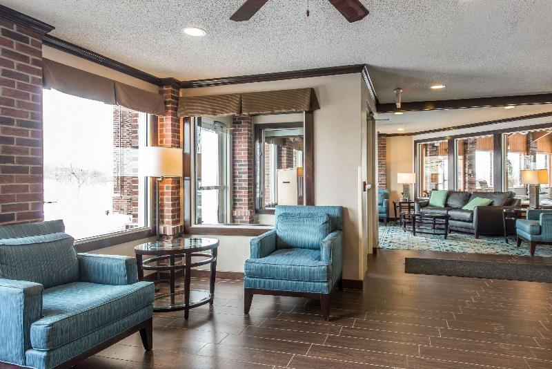 Comfort Inn Weirton image