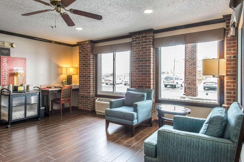 Comfort Inn Weirton image