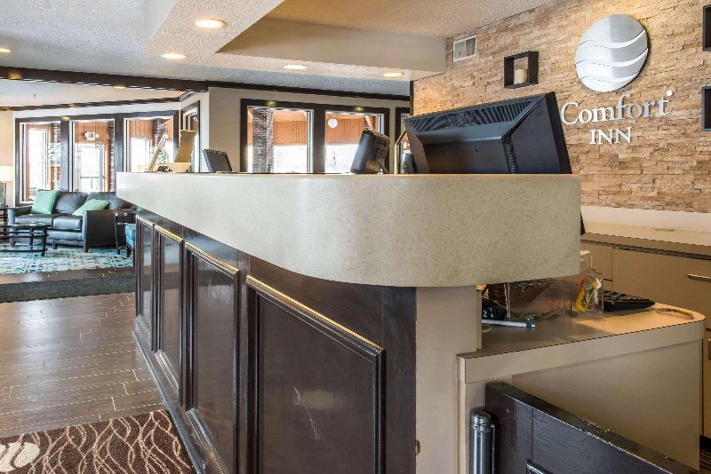 Comfort Inn Weirton image