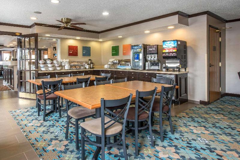 Comfort Inn Weirton image 1