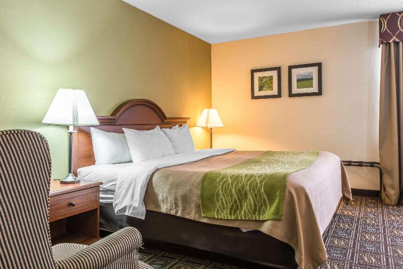 Comfort Inn Weirton image