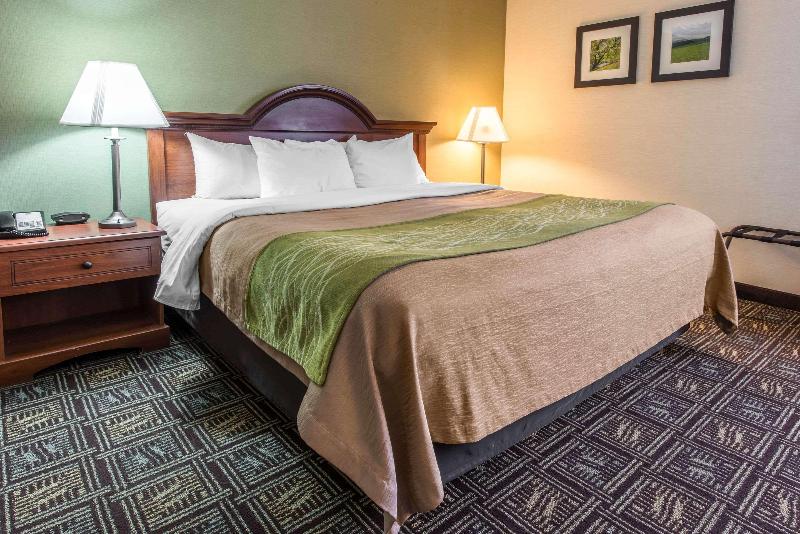 Comfort Inn Weirton image