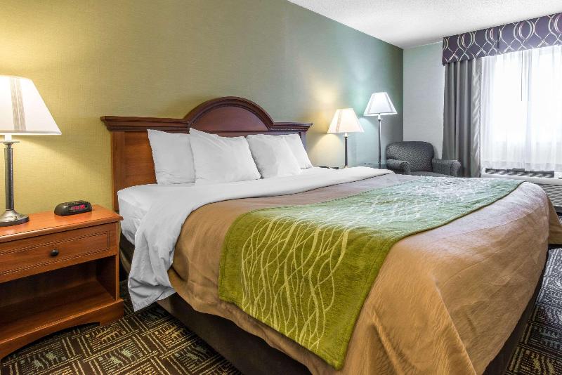 Comfort Inn Weirton image