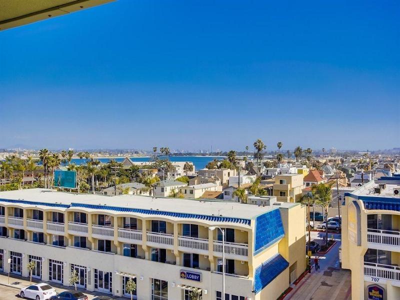 Surfer Beach Hotel image