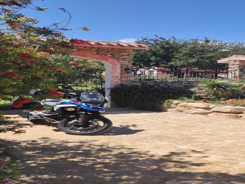 La Corte Rosada image
