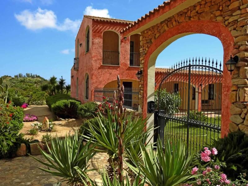La Corte Rosada image