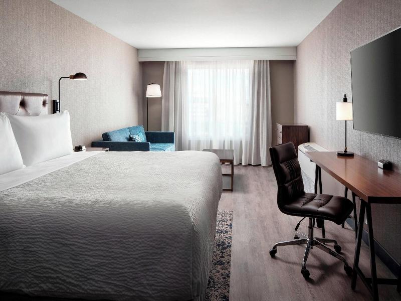 Four Points by Sheraton San Francisco Airport image