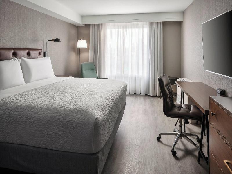 Four Points by Sheraton San Francisco Airport image