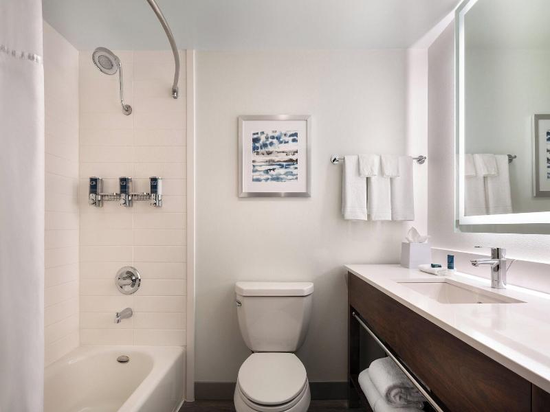 Four Points by Sheraton San Francisco Airport image
