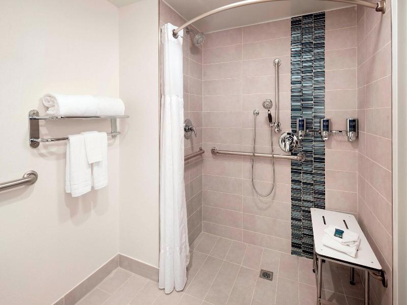 Four Points by Sheraton San Francisco Airport image