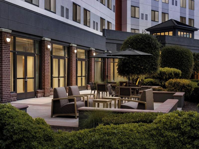 Courtyard San Jose Campbell image